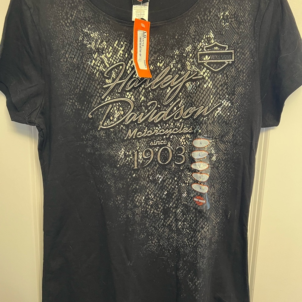 LG Black and Gray Graphic T-Shirt